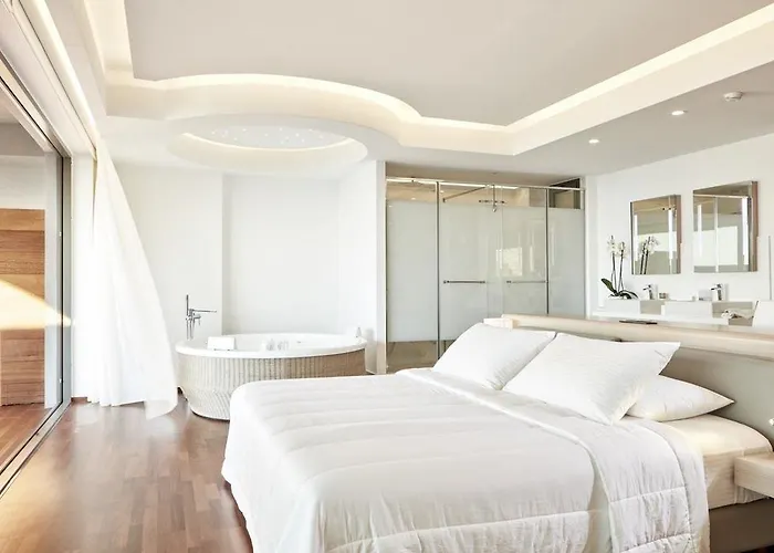 Lesante Blu Exclusive - Adults Only Hotel Tragaki